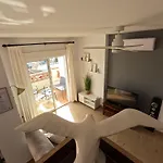 Chimenea דירה